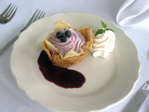black-and-blueberry-mousse-in-a-cinnamon-and-sugar-fillo-shell